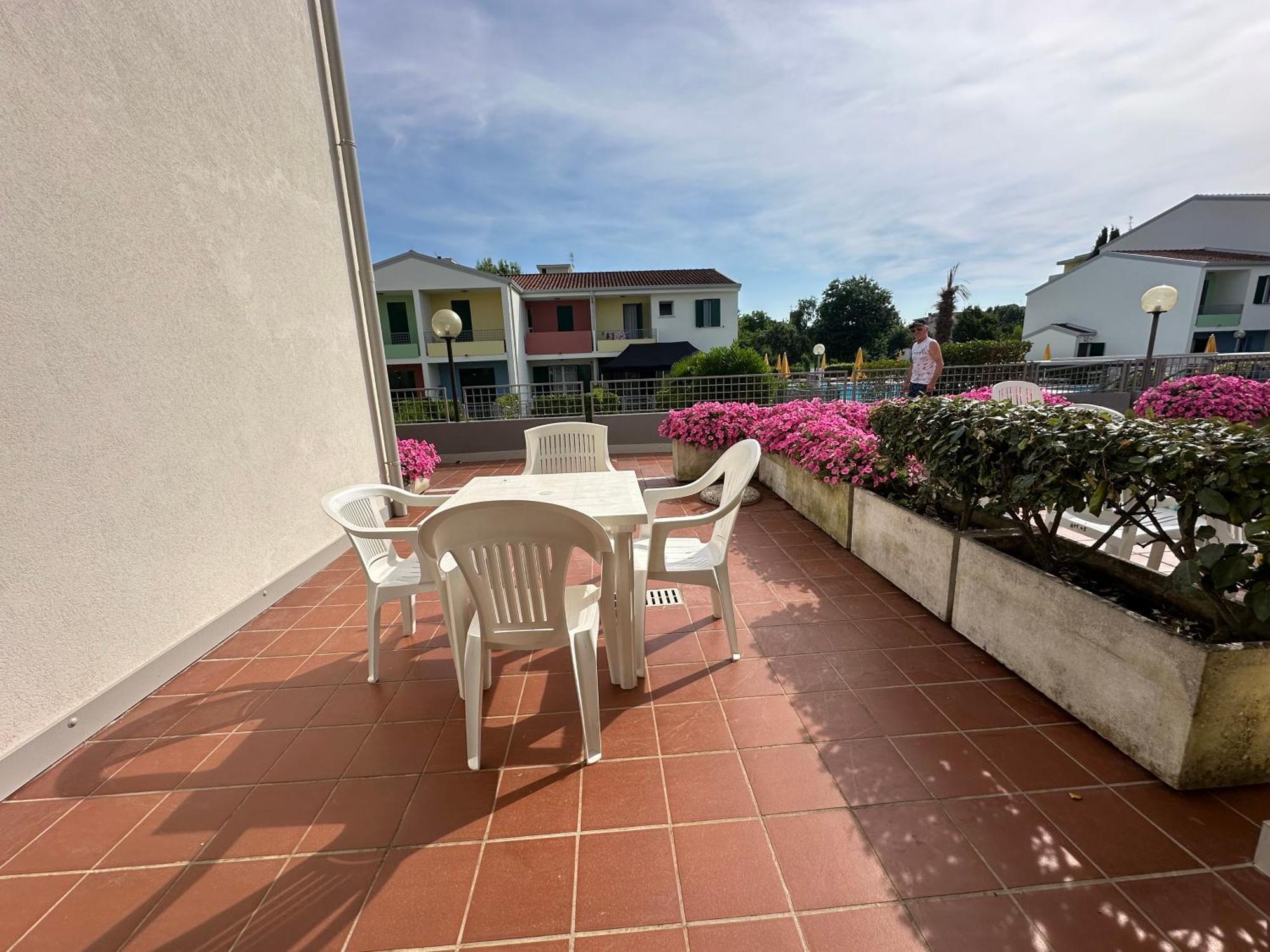 קאורלה Villaggio Luna Swimmingpool- Agenzia Cocal מראה חיצוני תמונה