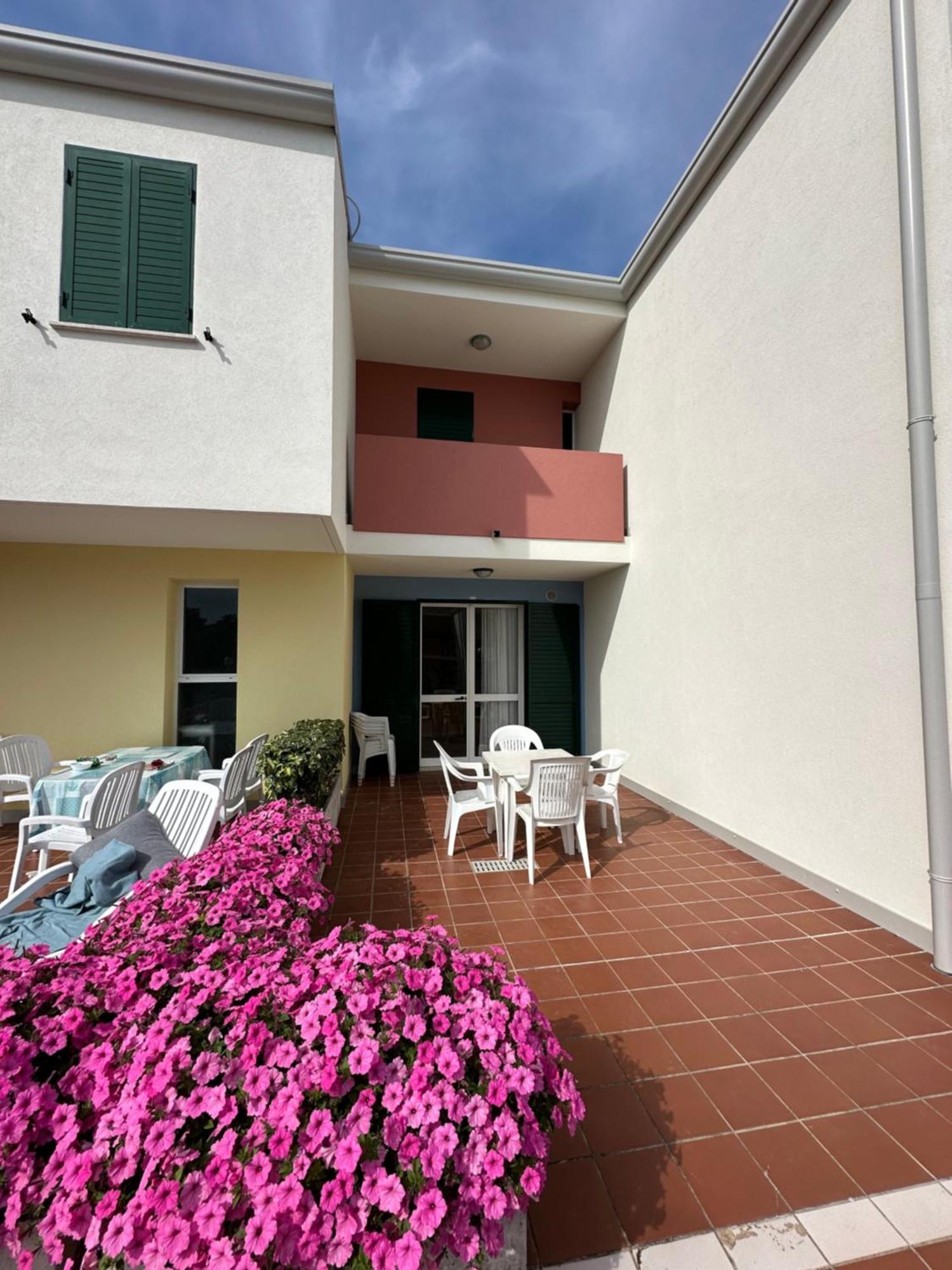 קאורלה Villaggio Luna Swimmingpool- Agenzia Cocal מראה חיצוני תמונה